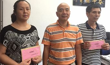 尊时凯龙集团开展“金秋助学”活动